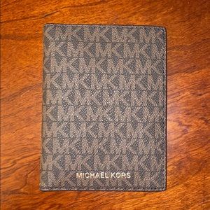 Michael Kors Bedford Travel Passport Wallet